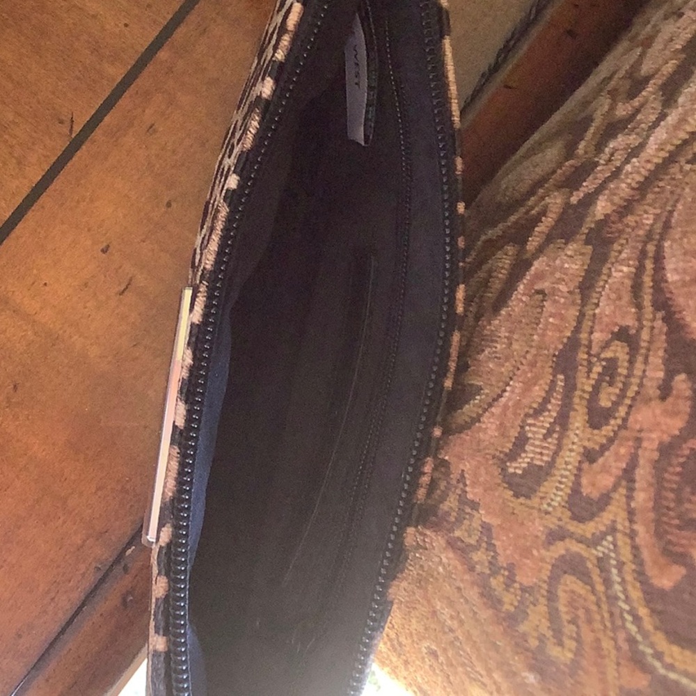 Nine West Wristlet Leopard Print With Zipper Pock… - image 2